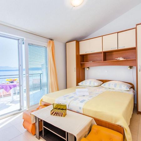 Knezovicapartments Živogošće エクステリア 写真