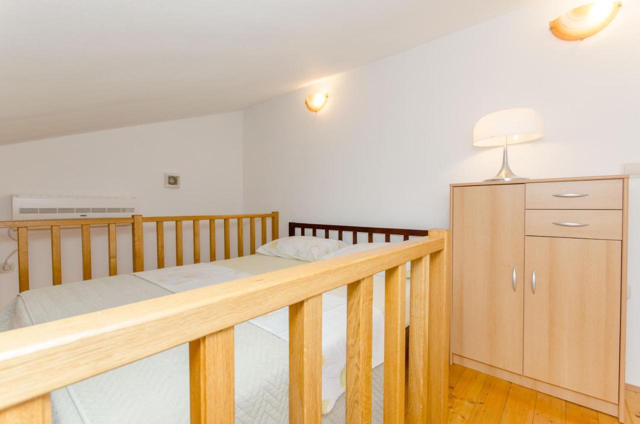 Knezovicapartments Živogošće エクステリア 写真