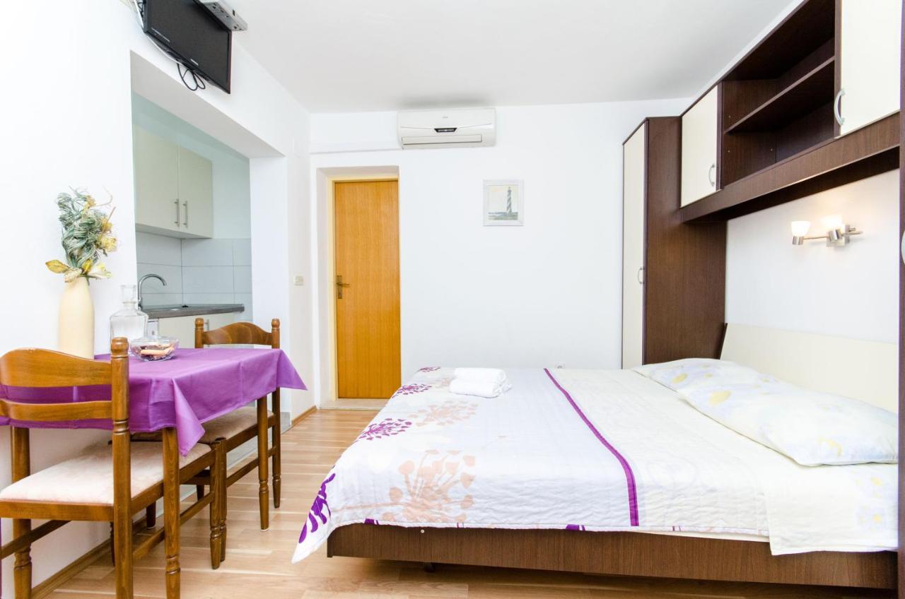 Knezovicapartments Živogošće エクステリア 写真