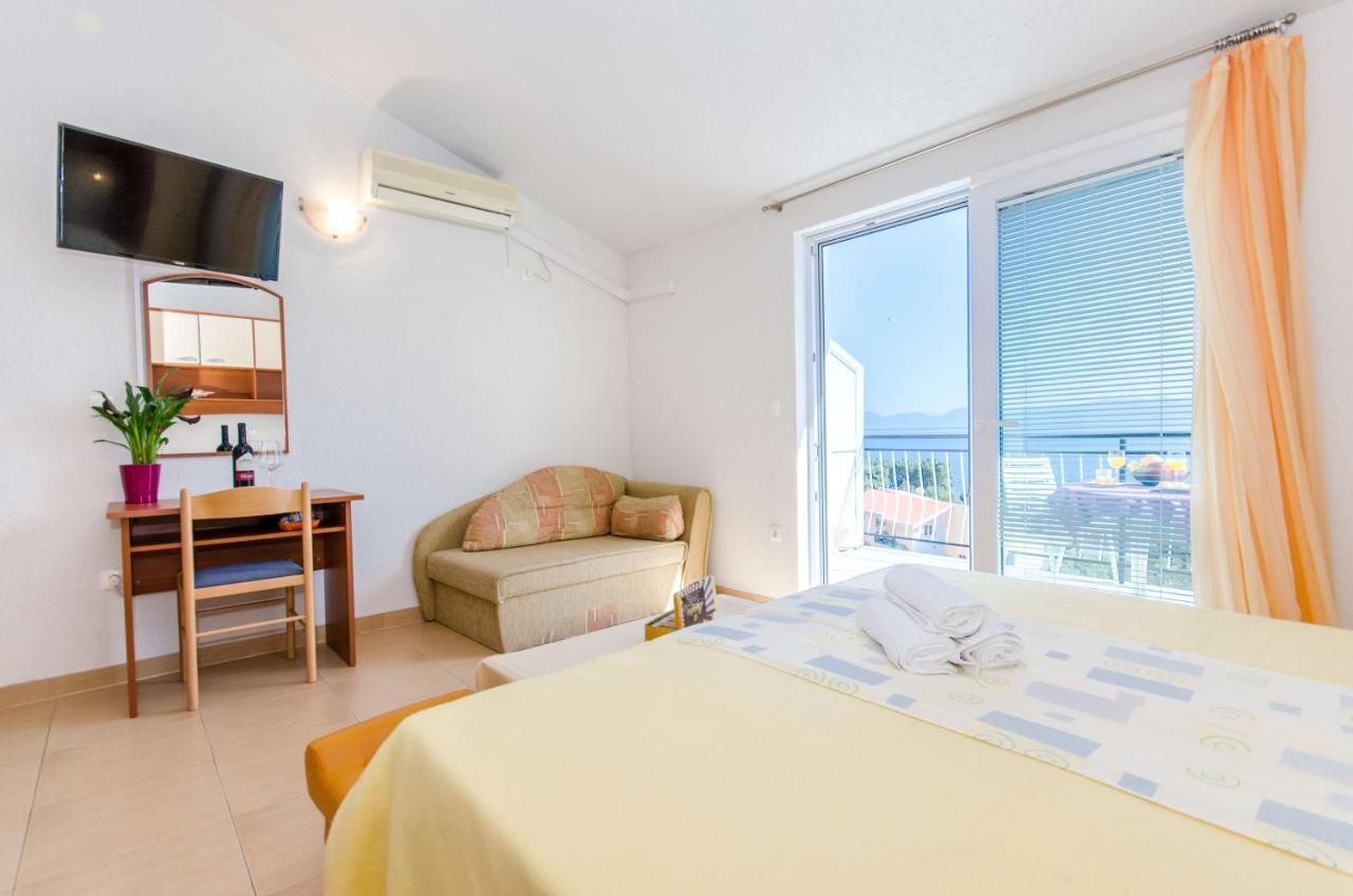 Knezovicapartments Živogošće エクステリア 写真