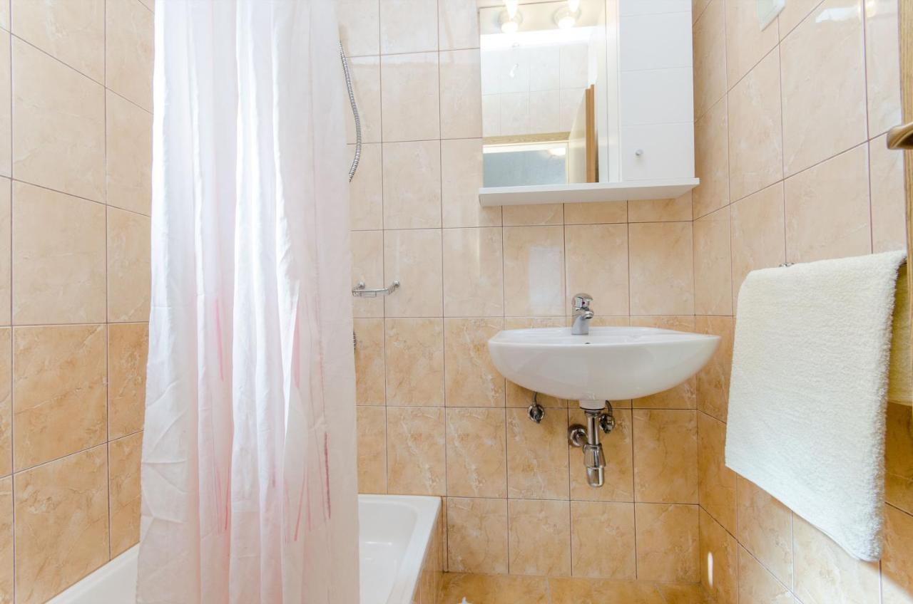 Knezovicapartments Živogošće エクステリア 写真