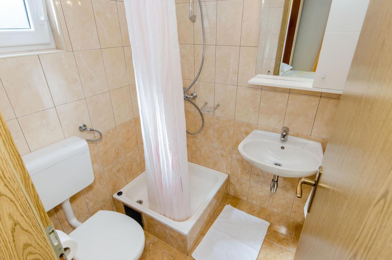 Knezovicapartments Živogošće エクステリア 写真
