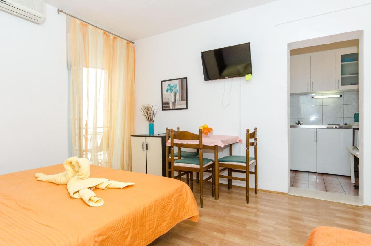 Knezovicapartments Živogošće エクステリア 写真