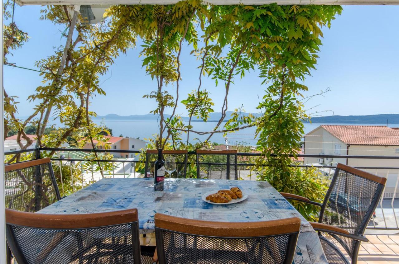 Knezovicapartments Živogošće エクステリア 写真