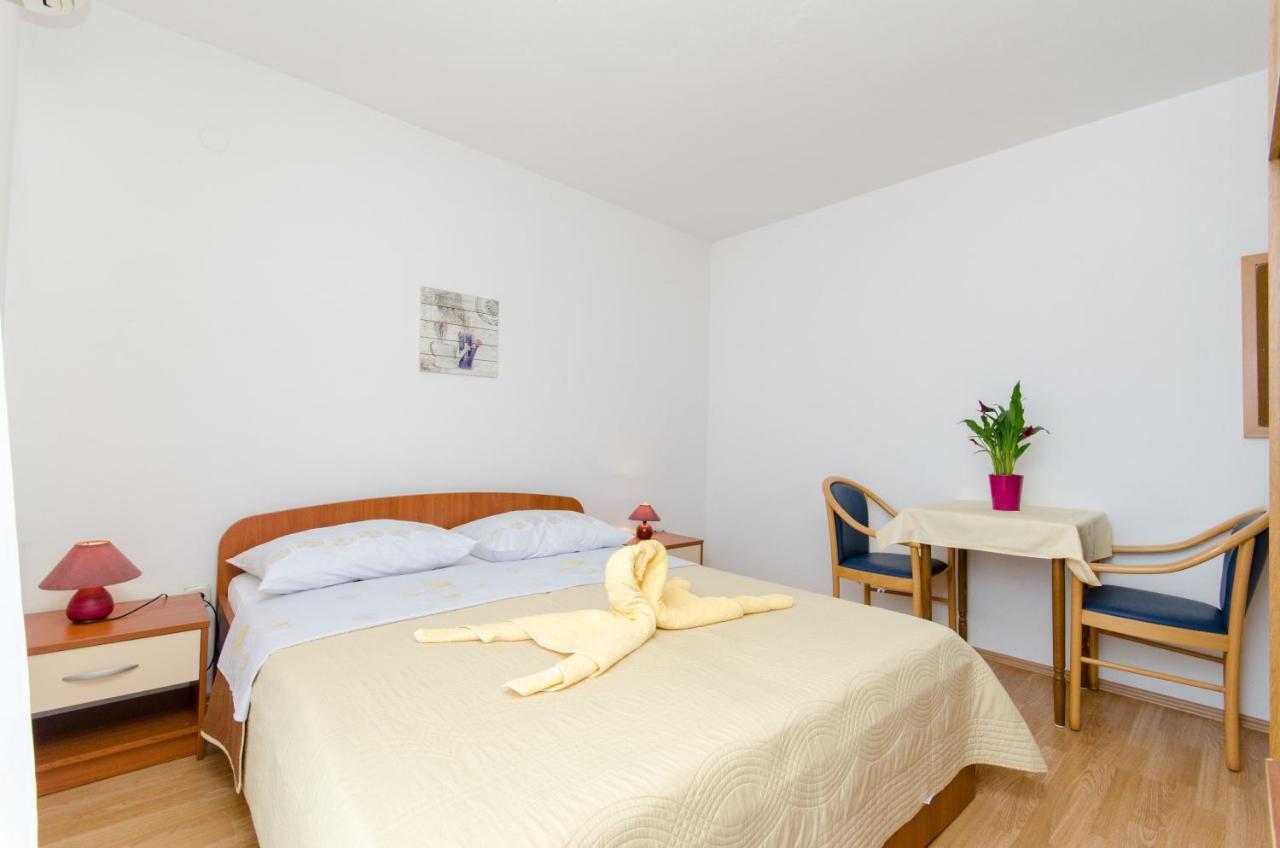 Knezovicapartments Živogošće エクステリア 写真