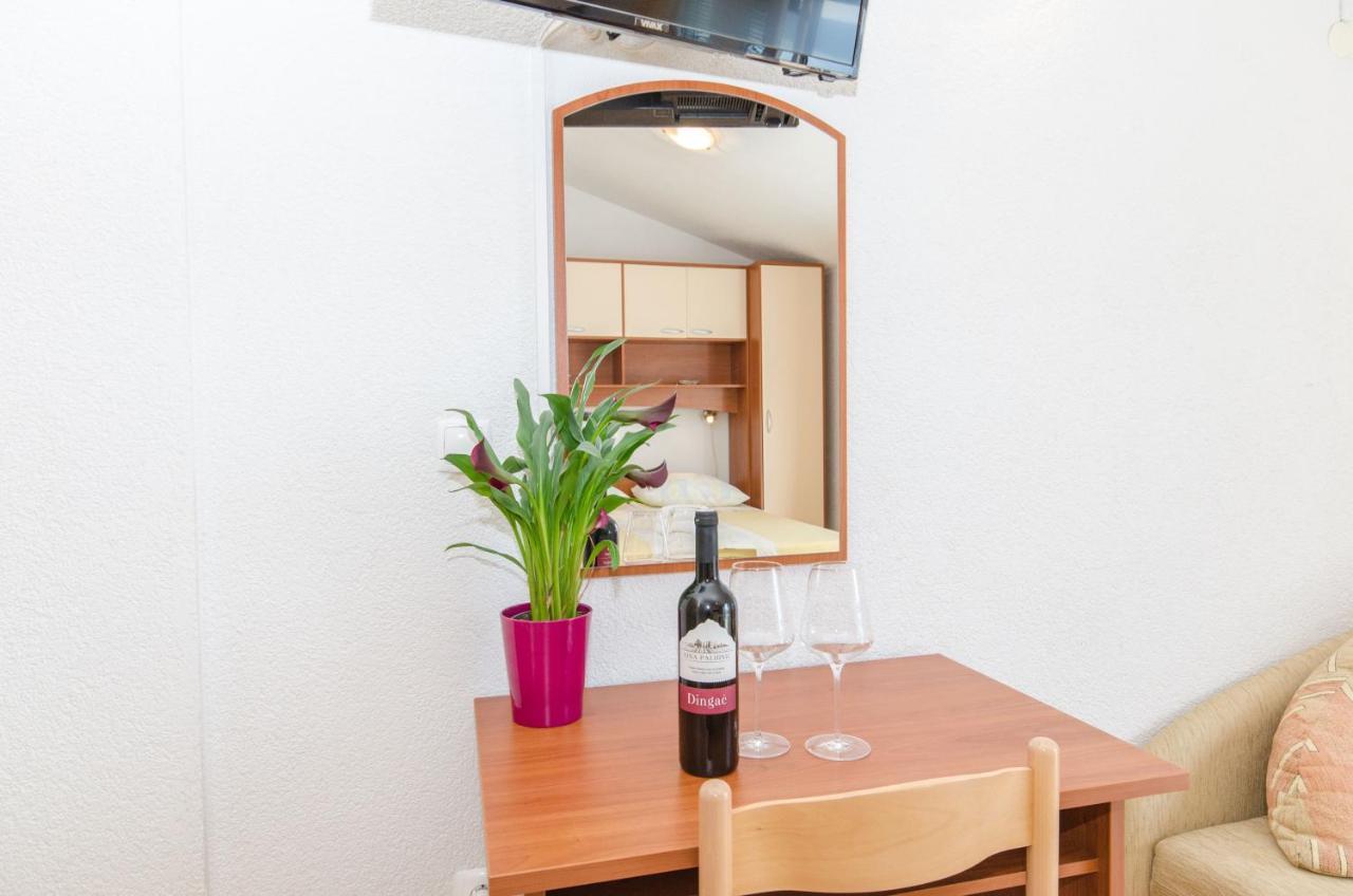 Knezovicapartments Živogošće エクステリア 写真