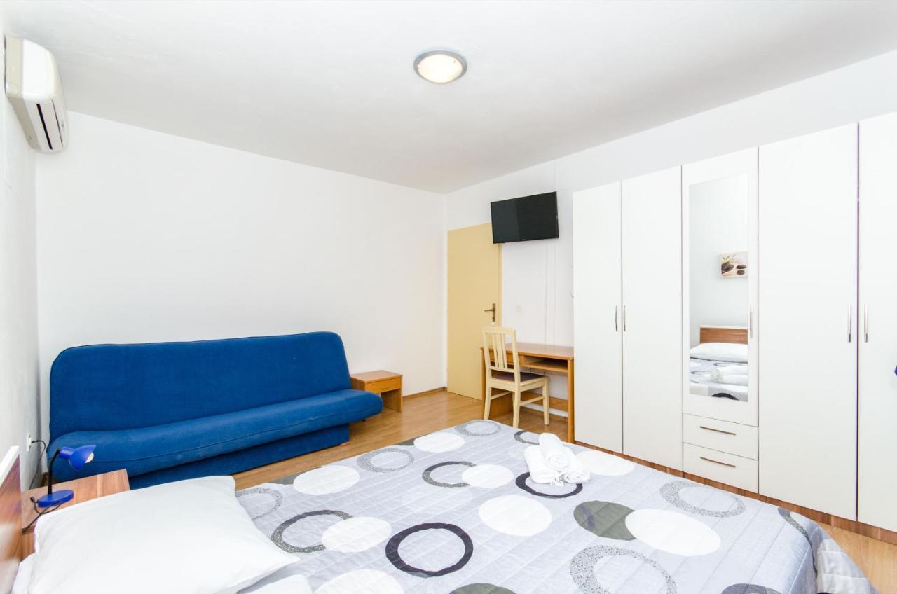 Knezovicapartments Živogošće エクステリア 写真