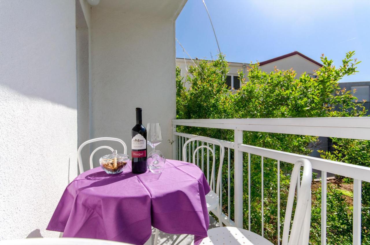 Knezovicapartments Živogošće エクステリア 写真