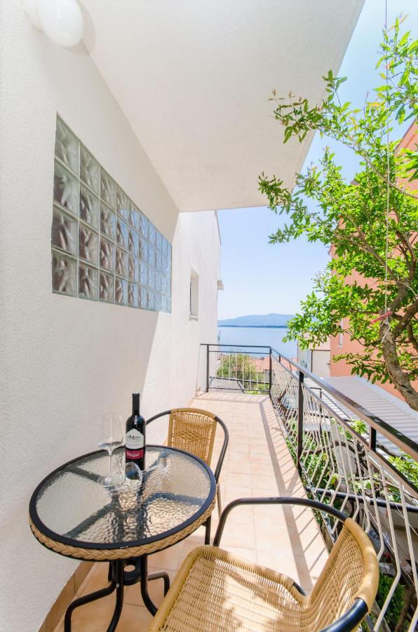 Knezovicapartments Živogošće エクステリア 写真