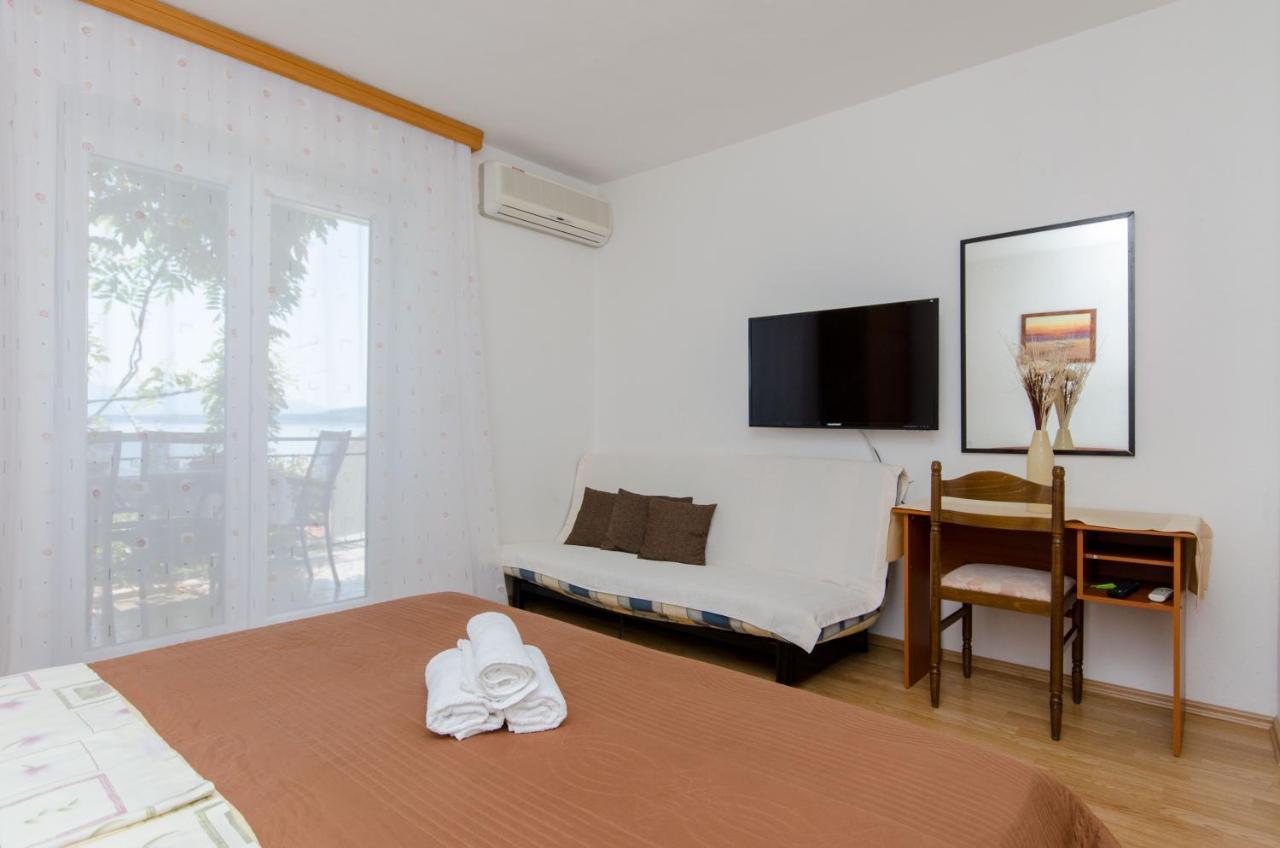 Knezovicapartments Živogošće エクステリア 写真