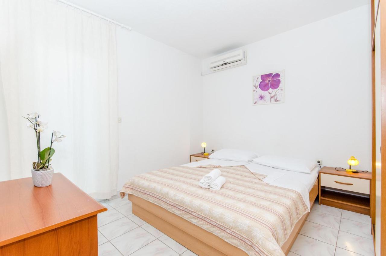 Knezovicapartments Živogošće エクステリア 写真