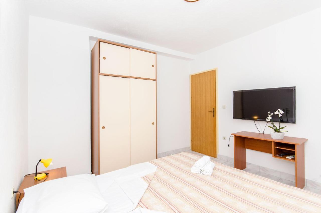 Knezovicapartments Živogošće エクステリア 写真