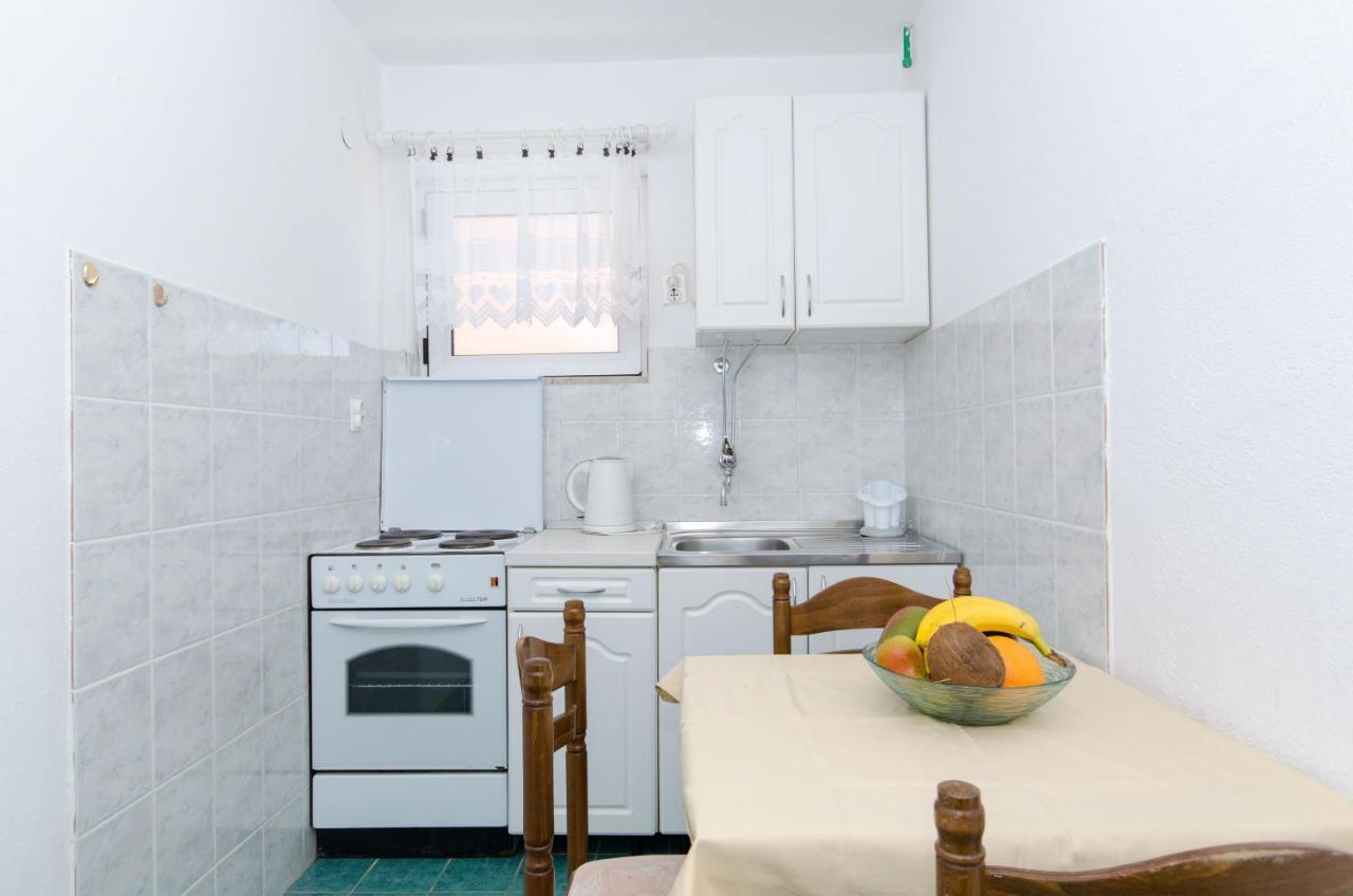 Knezovicapartments Živogošće エクステリア 写真