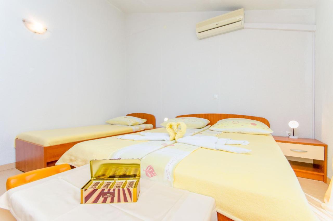 Knezovicapartments Živogošće エクステリア 写真