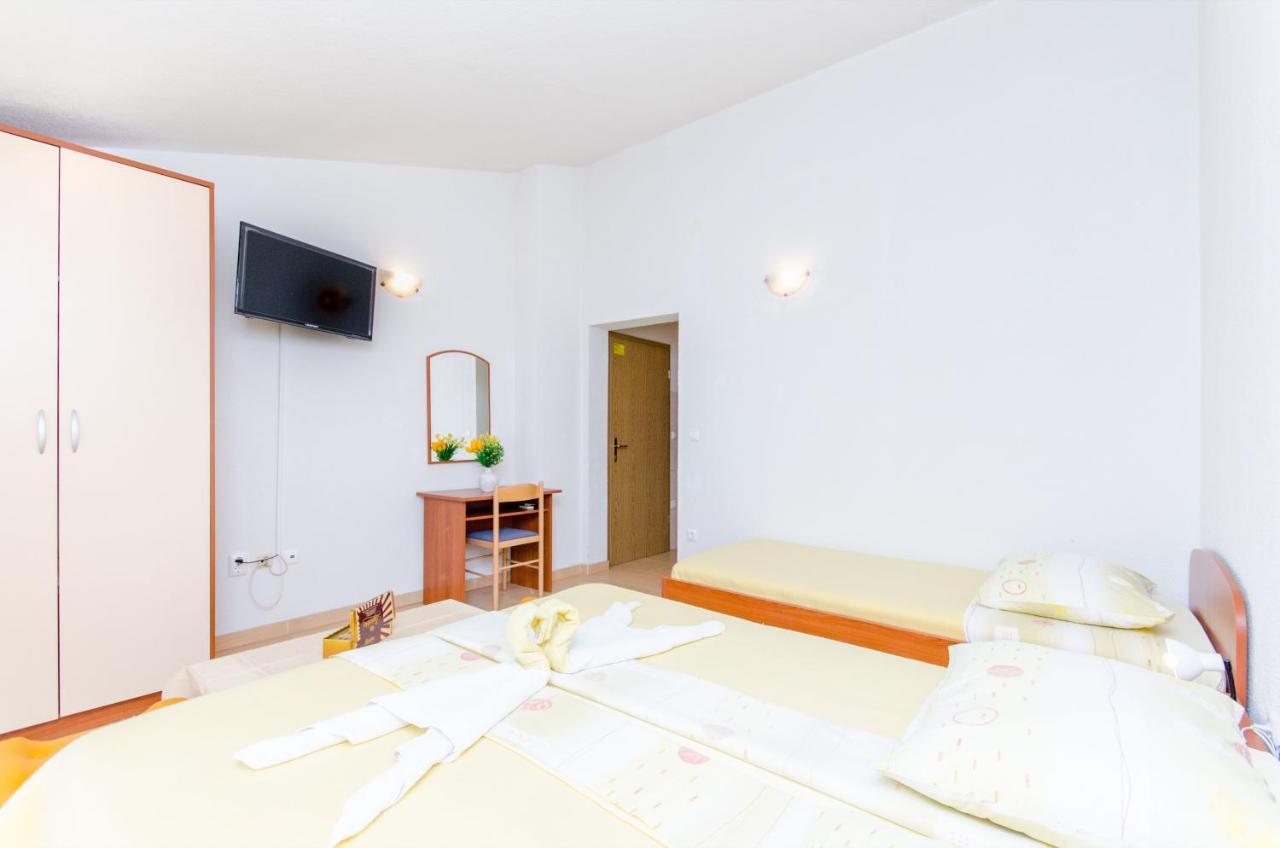Knezovicapartments Živogošće エクステリア 写真